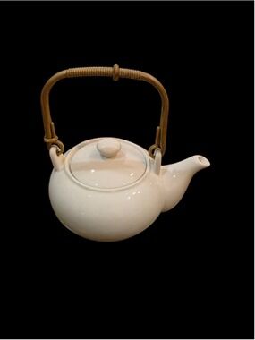 Unbranded Ceramic Teapot with Rattan Handle One Size White and Brown